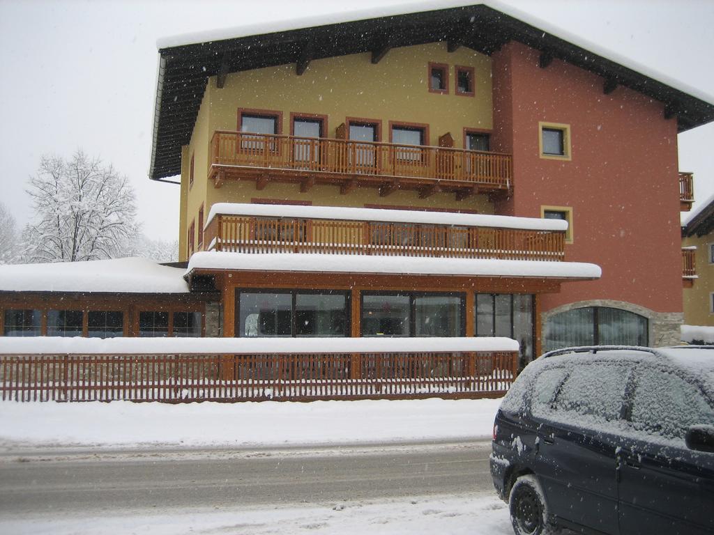 Hotel Jagdhof Kramsach Room photo
